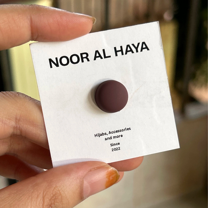 Maroon Hijab Magnet – Elegant & Secure Hijab Accessory