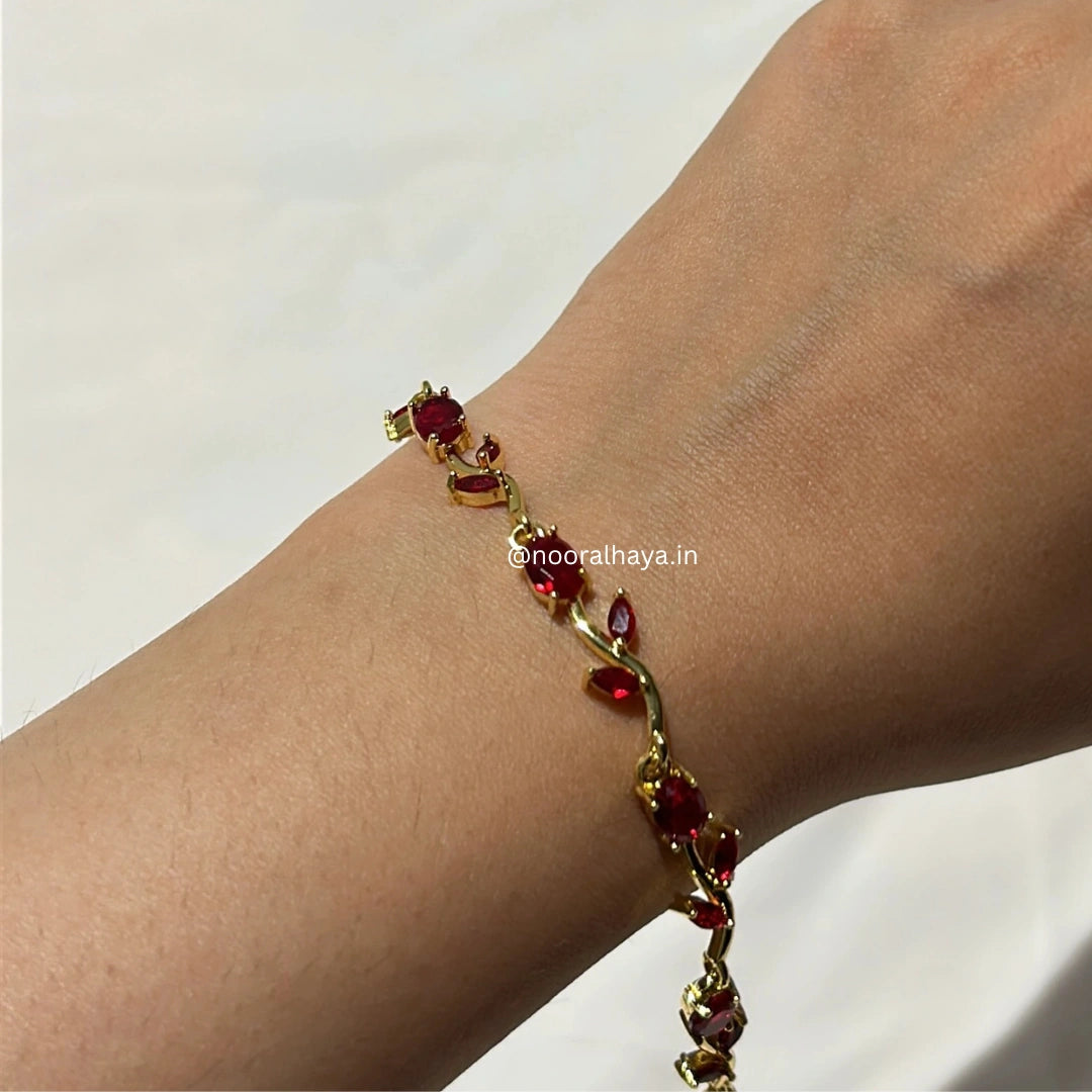 Tulip Bracelet – Elegant Floral Jewellery | Noor Al Haya