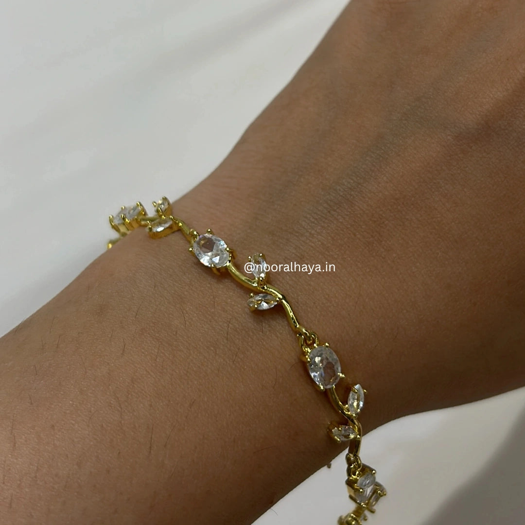 Tulip Bracelet – Elegant Floral Jewellery | Noor Al Haya